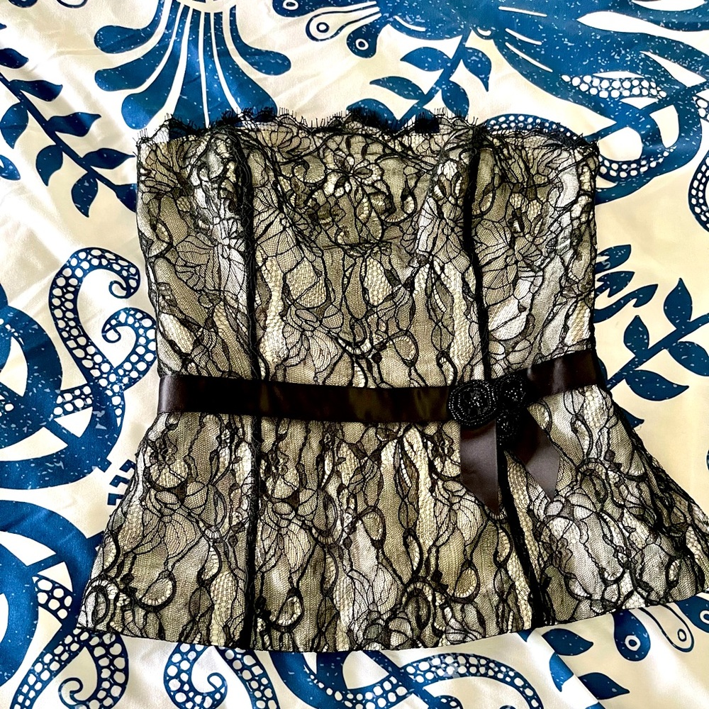 Lace Strapless Top